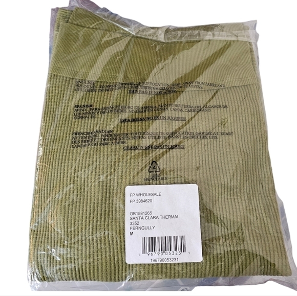 Free People Santa Clara Thermal Oversize Top in Ferngully Size Medium NWT - Picture 7 of 9